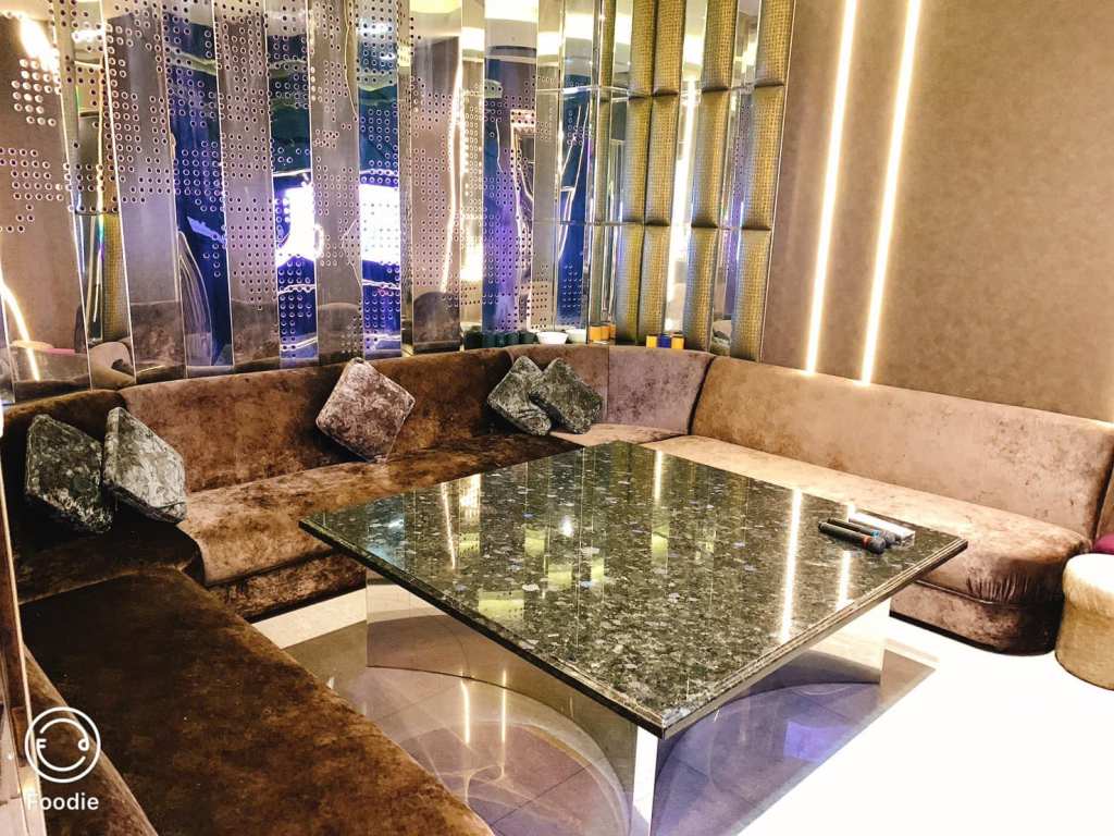 5館 熱戀期